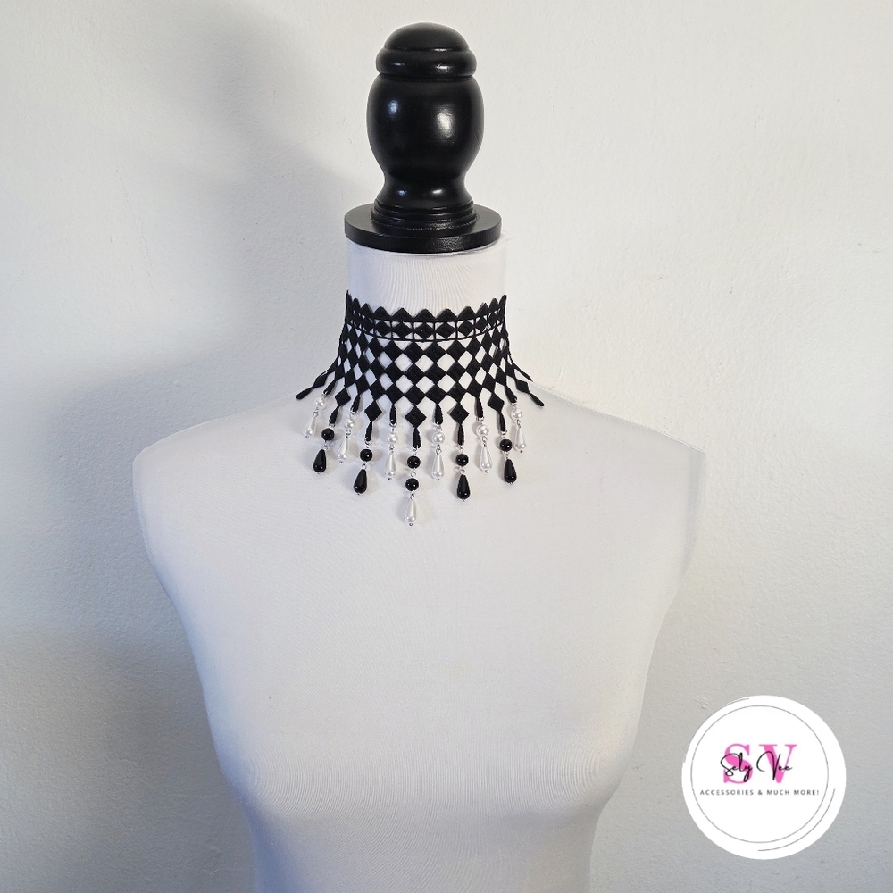 Black Lace Choker Necklace with Pearl Teardrops